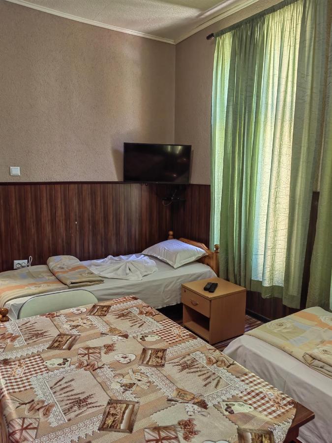 Wisma tamu Km!sofia - за гости *